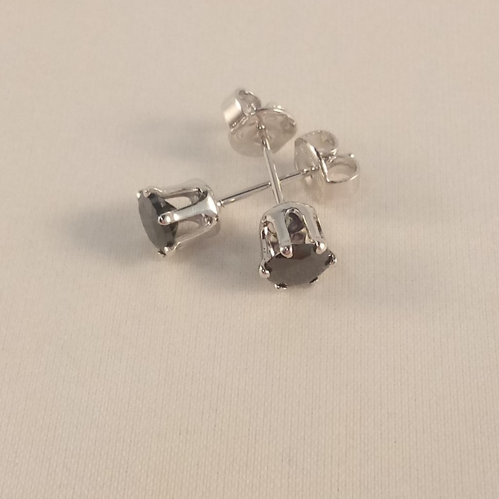 18K White Gold Filled Black Onyx Diamond Zircon Stud Earrings 5m or .46ctw Gift - Picture 2 of 3